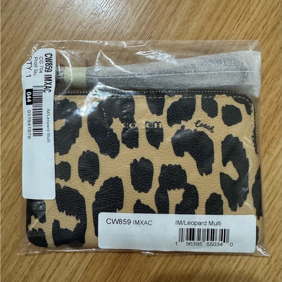 🐆Coach Corner Zip Wristlet With Leopard Print - Picture 5 of 6